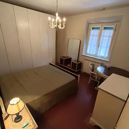 Cozy Near The Walls